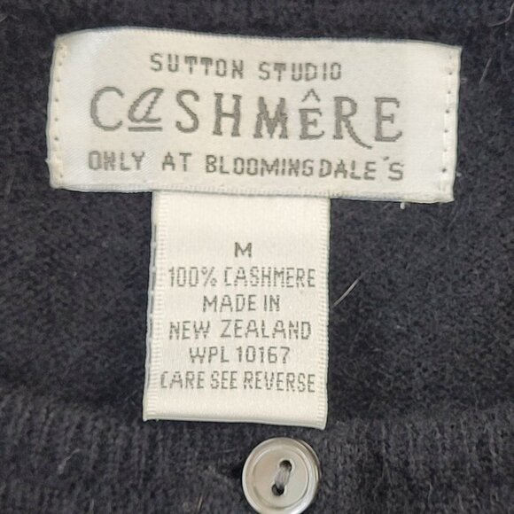 Bloomingdale’s woman’s black 100% cashmere embroidered button down cardigan M - Picture 9 of 11